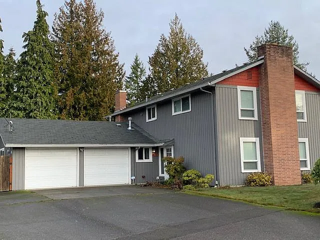 4 bed, 2.5 bath, 2300 sqft, $3,950 — Photo 1