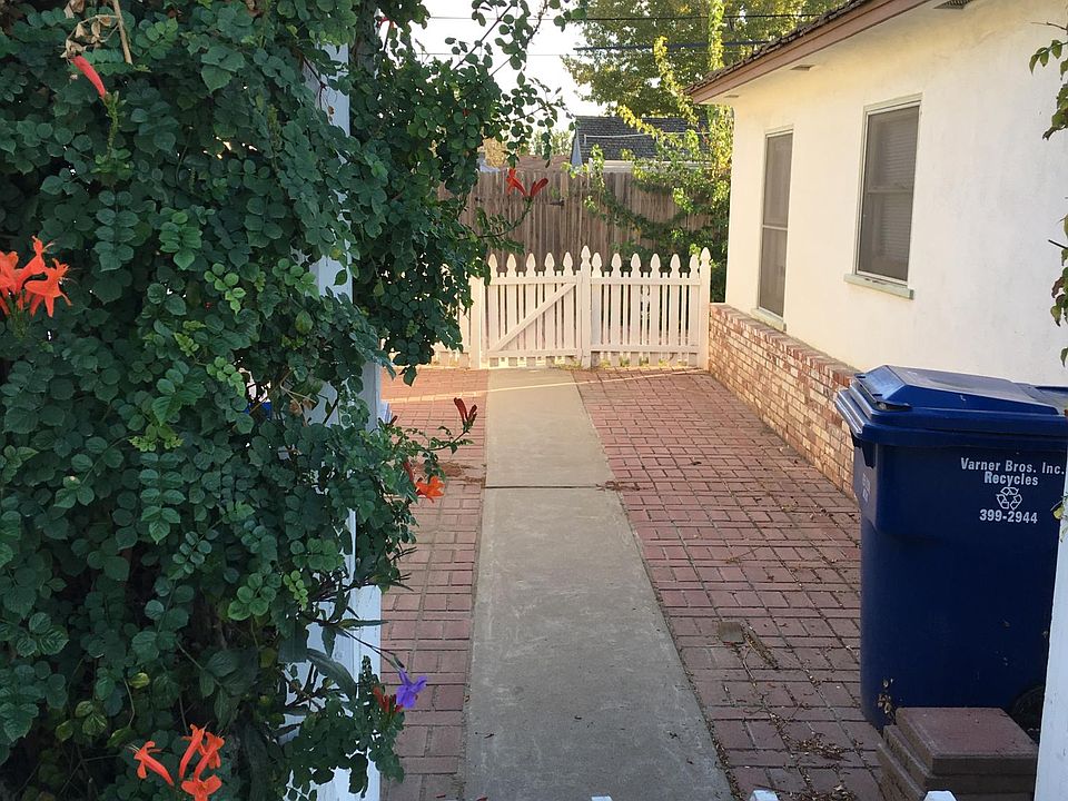 1st image of 217 Minner Ave #217