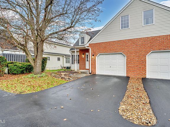 3rd image of 1725 W Lakeview Dr Unit 70