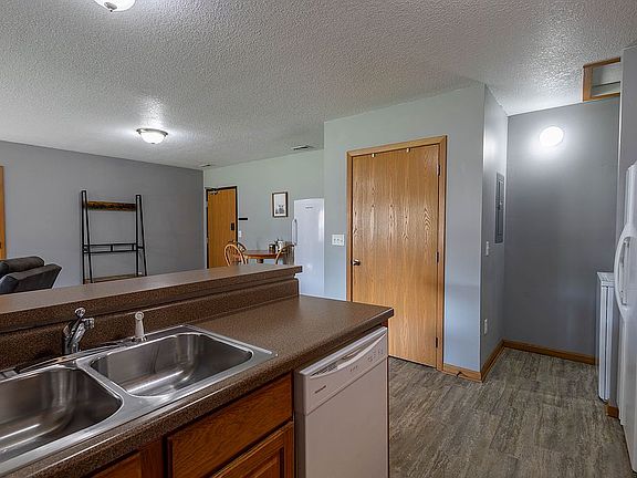 5th image of 1400 22nd St APT 12
