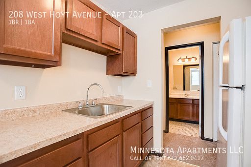 1st image of 208 Hoyt Ave W APT 203