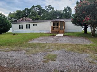 54 Cannon Dr, Laurel Hill, FL 32567