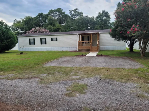 54 Cannon Dr, Laurel Hill, FL 32567