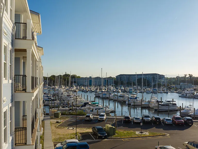 The Port at East Beach Apartments and Marina — Photo 39