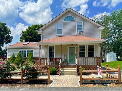 55 Weeks St, Cumberland, RI, 02864