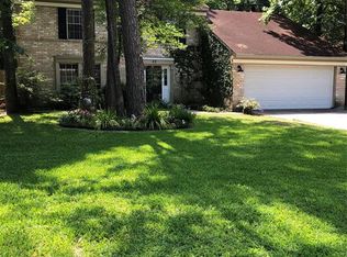 22 Sandpebble Dr, Spring, TX 77381