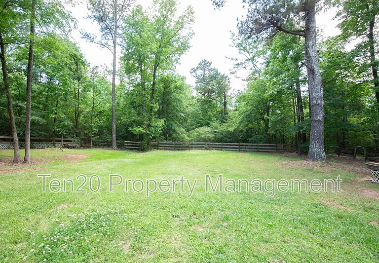 11406 Mehaffey Rd — Photo 3