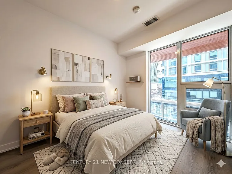 100 Queen St E #1011 — Photo 11
