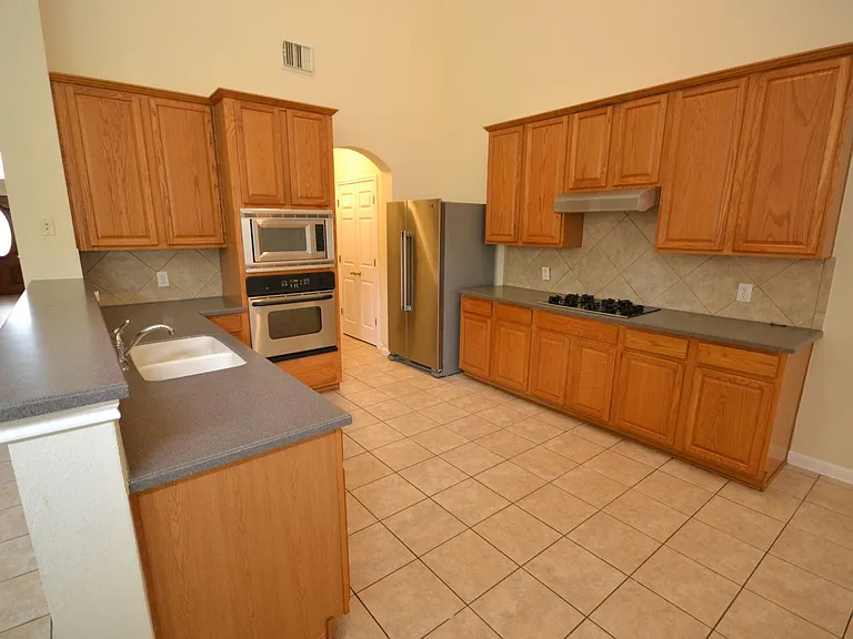 1123 Winding Creek Pl — Photo 11