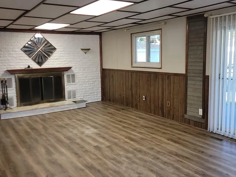 31263 Hayes Rd — Photo 11