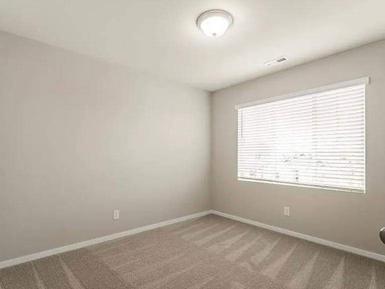 10708 Tahoma Ct E — Photo 14