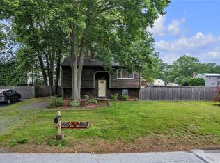 13 Red Wing Trl, Smithfield, RI 02917