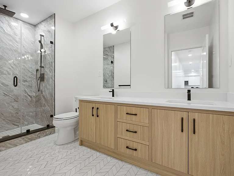 457 W Broadway #203 — Photo 7