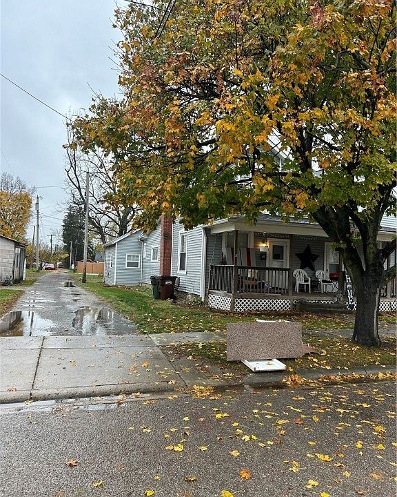 1st image of 204 W Madison St