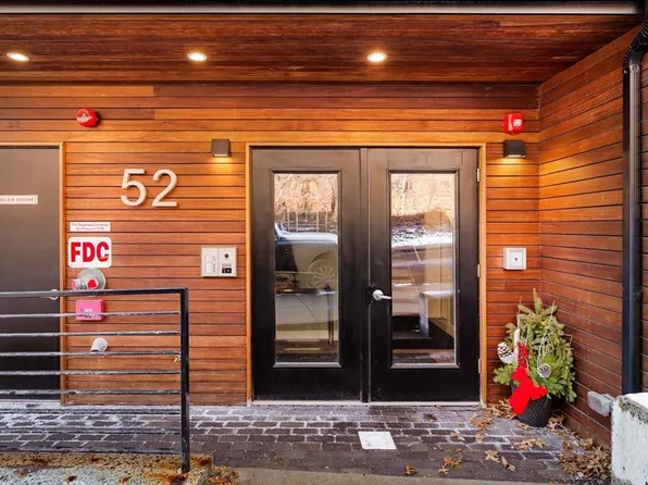 52 Fisher Ave #401, Boston, MA 02120