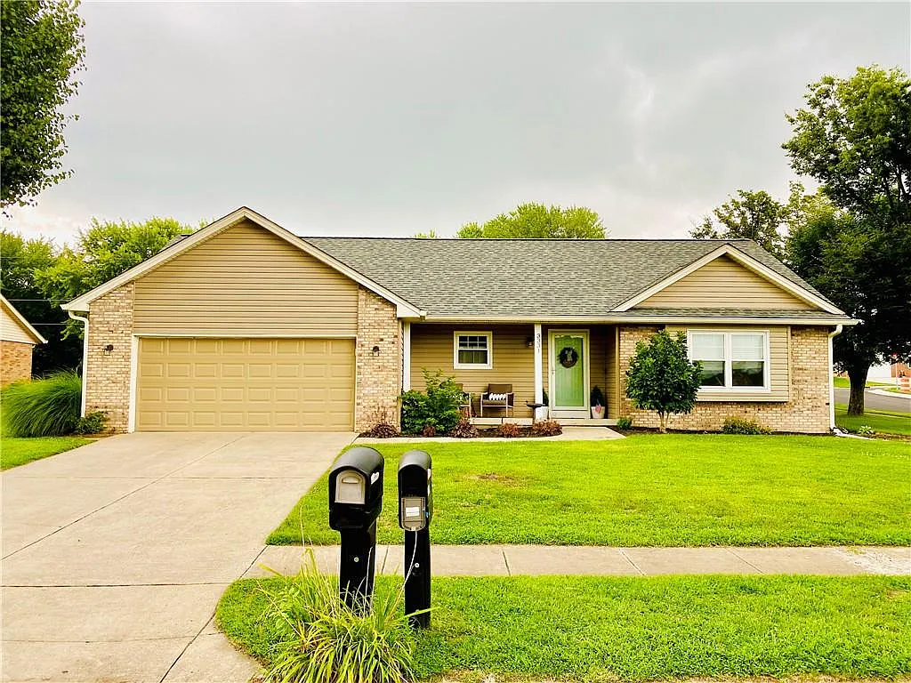 3331 Briar Ridge Way photo 1