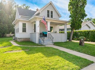 1007 N Richmond St, Appleton, WI 54911