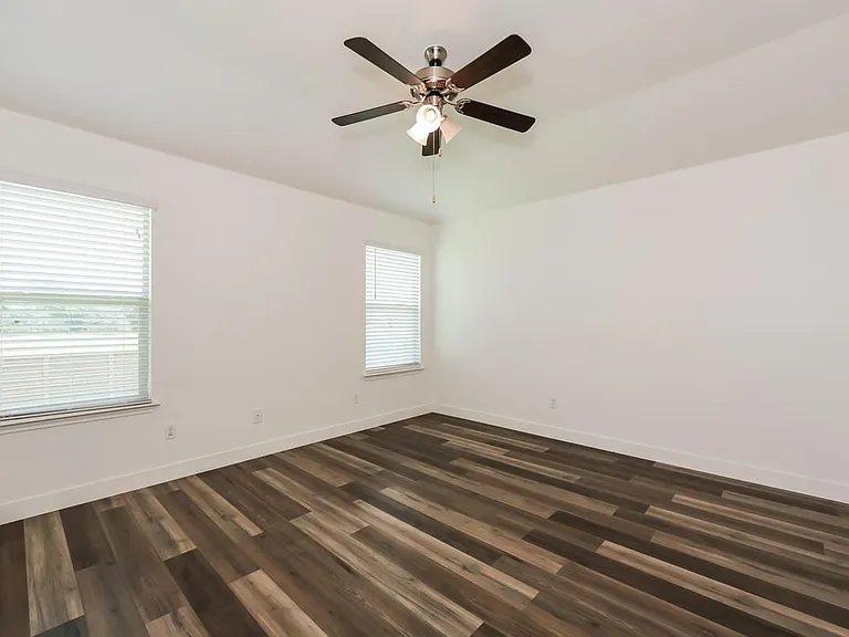 2800 Skinner Dr — Photo 9