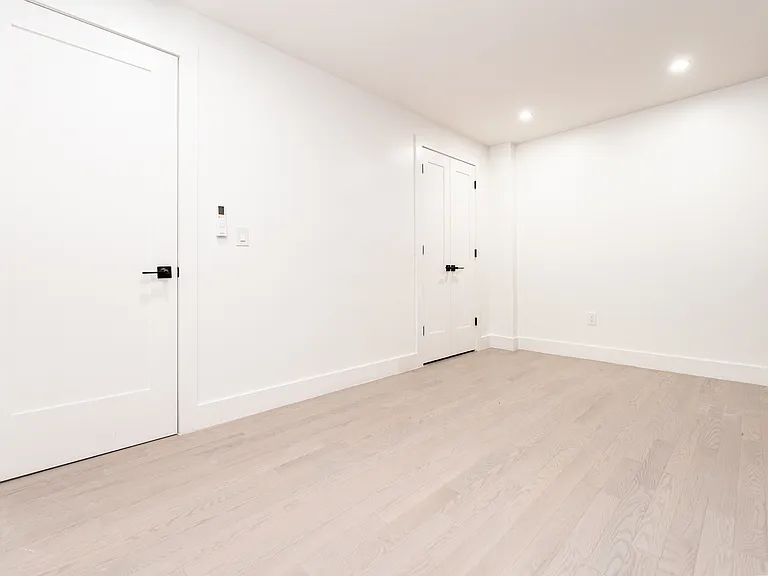 53 Clifton Pl #3 — Photo 10