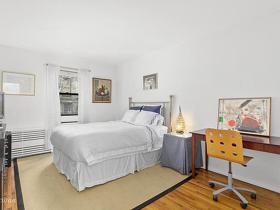 5th image of 319 W 54th St #1A