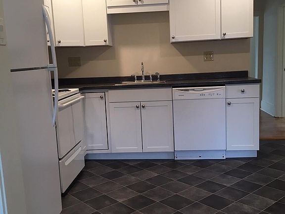 2nd image of 116 Sherman Ave