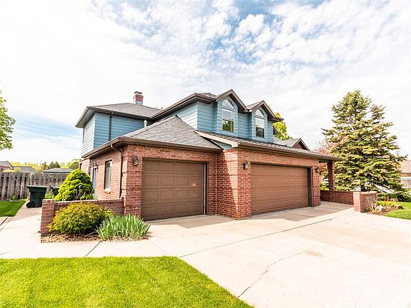 2nd image of 1610 Cornhusker Cir