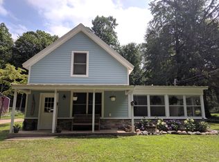 52387 Oak St, Grand Junction, MI 49056