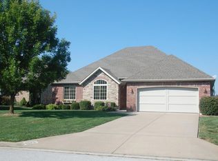 5607 N 11th Ave, Ozark, MO 65721