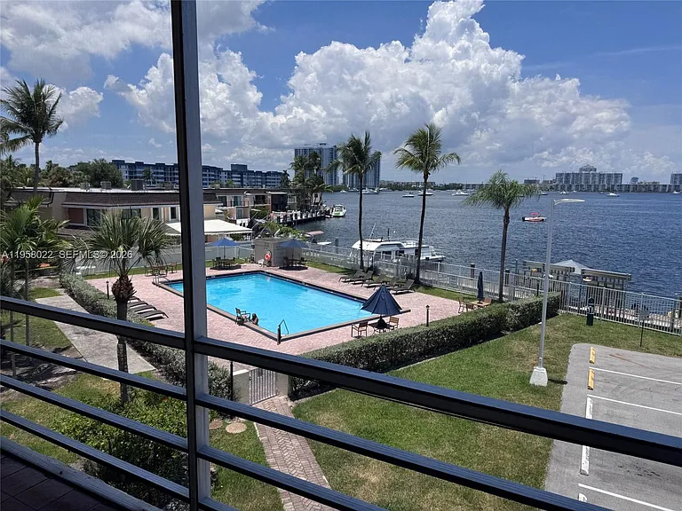 2821 N Miami Beach Blvd #3L — Photo 5