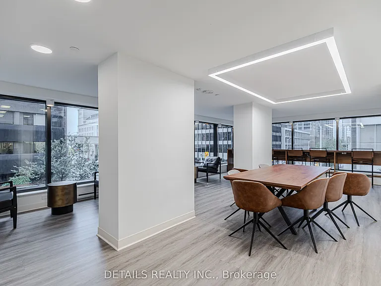 340 Queen St #1008 — Photo 20