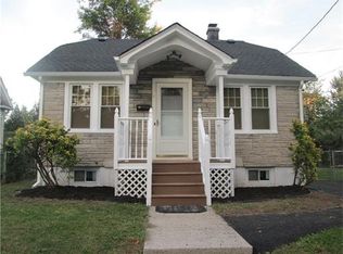 26 Phoenix Ave, Edison, NJ 08837