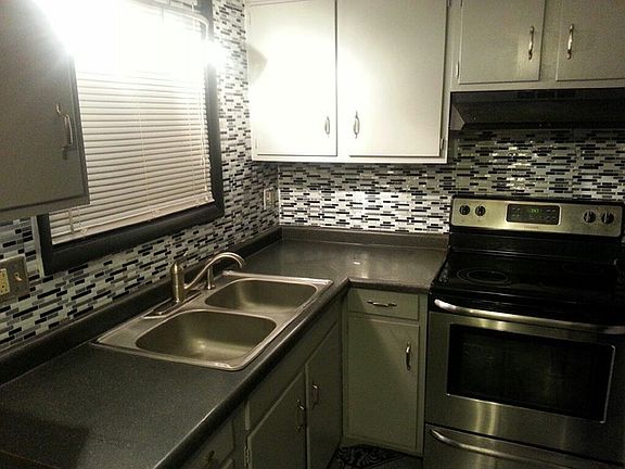 4th image of 18W124 14th St