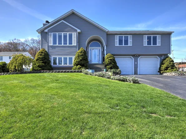 29 Margaret Court, East Haven, CT 06512