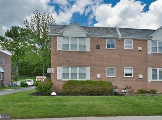 25 Windsor Rd, Glenside, PA 19038