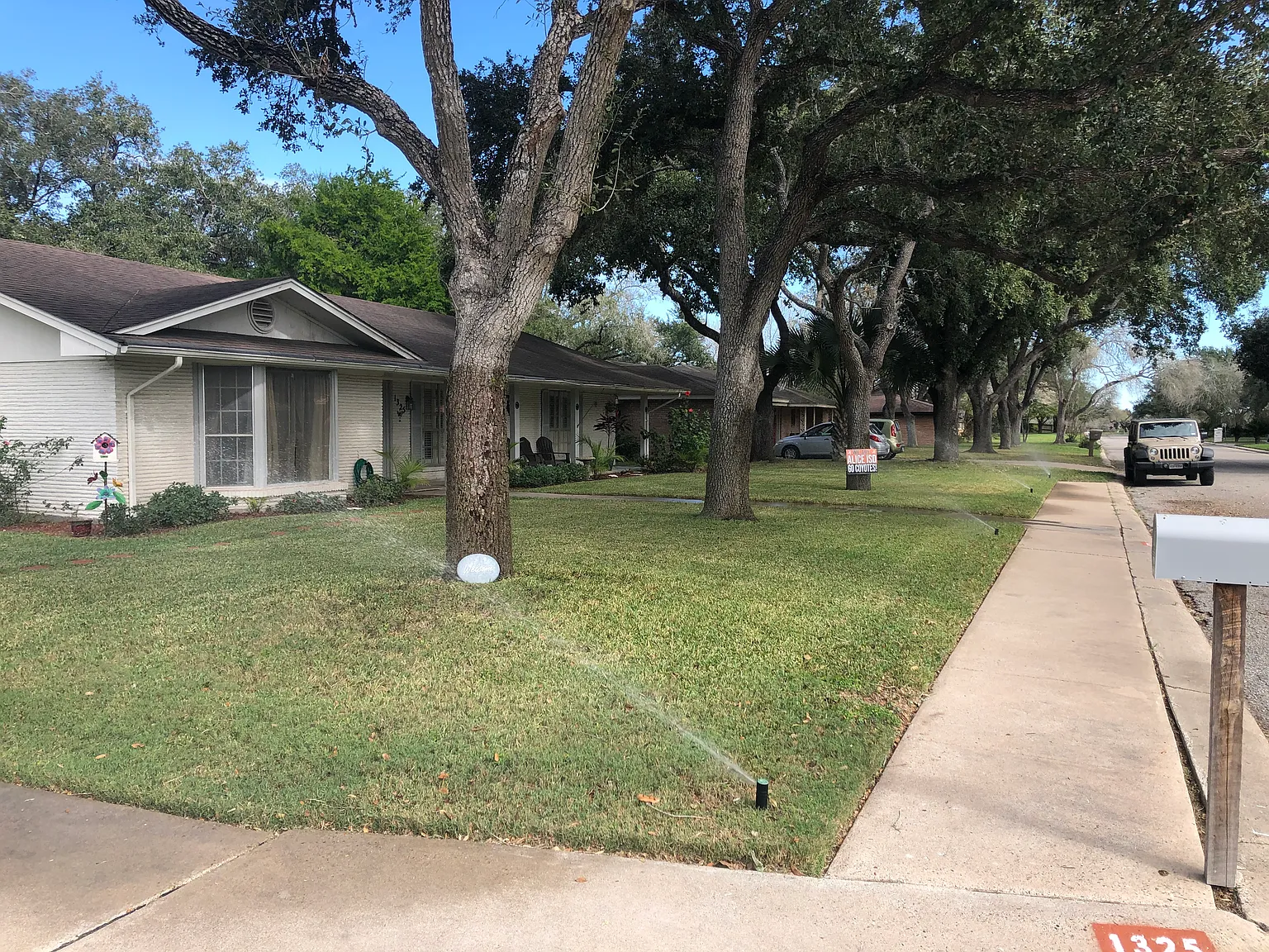 1325 Jefferson St — Photo 2