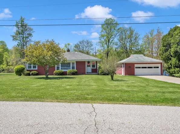 120 Sunset Rd, Ontario, OH 44906