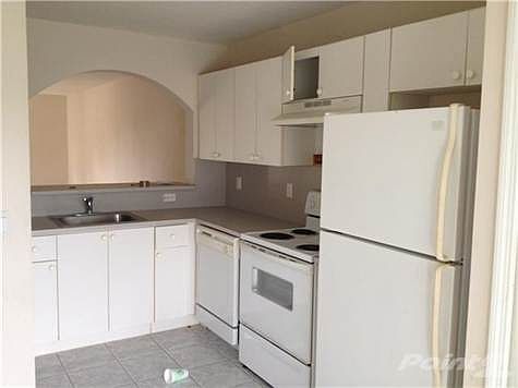 2nd image of 1270 SE 26th St Unit 102
