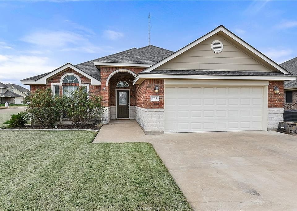 1st image of 2719 Horse Haven Ln