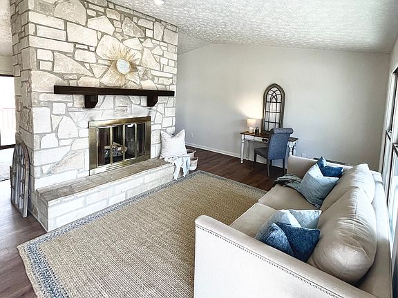 5th image of 1737 Brer Rabbit Dr