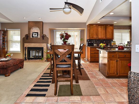 5th image of 3085 Olympic View Dr