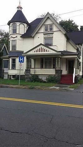 1st image of 137 E Main St APT 6