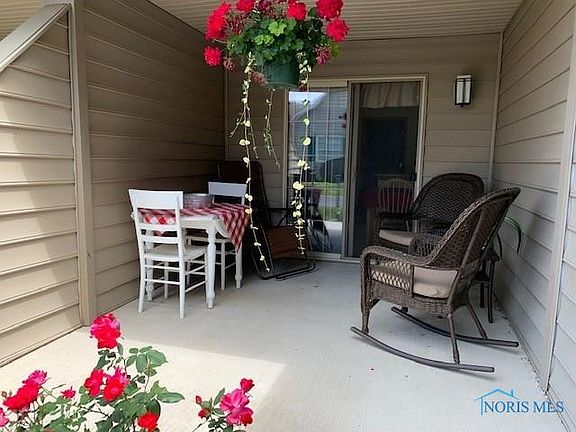 2nd image of 7629 Brookstone Dr #U