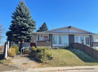3506 W Doverthorn Rd SE, Calgary, AB T2B 2H5