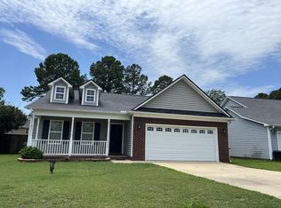 6036 Gallberry Farms Rd, Hope Mills, NC 28348