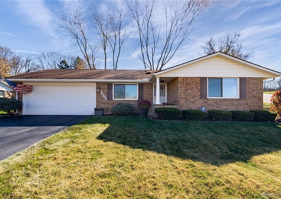 1st image of 4985 Arrowview Dr