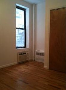 4th image of 241 E 86th St