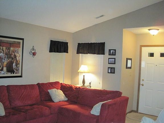 3rd image of 11304 Narrowleaf Dr