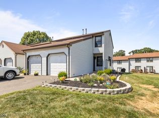 160 Locust Ct, Flemington, NJ 08822