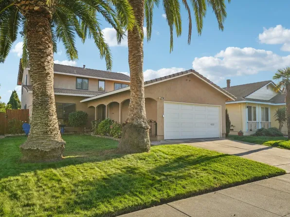 216 Banff Way, Petaluma, CA 94954