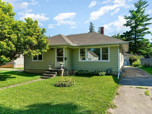 1521 Chestnut St, Saginaw, MI 48602